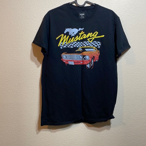 Ford Other - Official Mustang T-Shirt. Car Tee. Black. Size M.